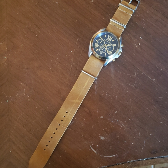 Michael Kors Mens Chronograph Watch - Picture 2 of 5